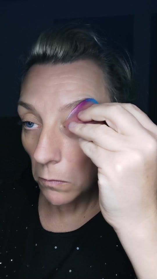 Post 1 by Cindy Loridan MUA on TikTok (video)