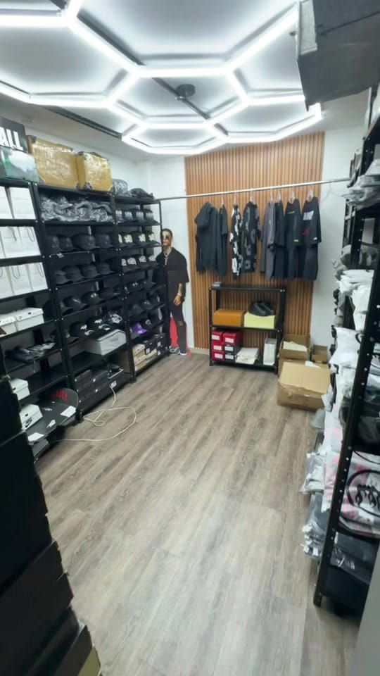 Post 8 by 2Bros Store on TikTok (video)