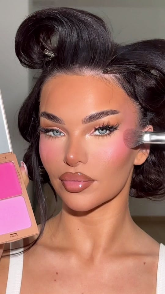 Post 1 by Jasminemakeupb MAQUILLEUSE on TikTok (video)