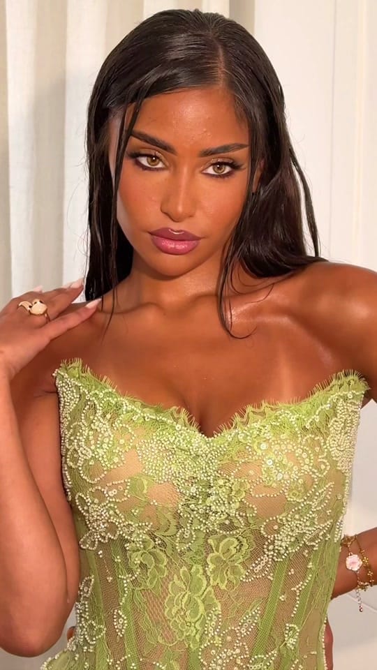 Post 5 by Jasminemakeupb MAQUILLEUSE on TikTok (video)
