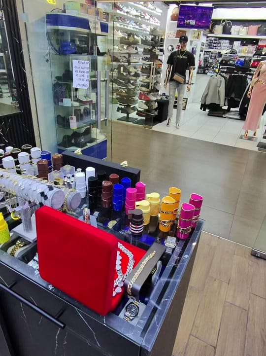 Post 6 by EL DIAMANTE SHOPE on TikTok (video)