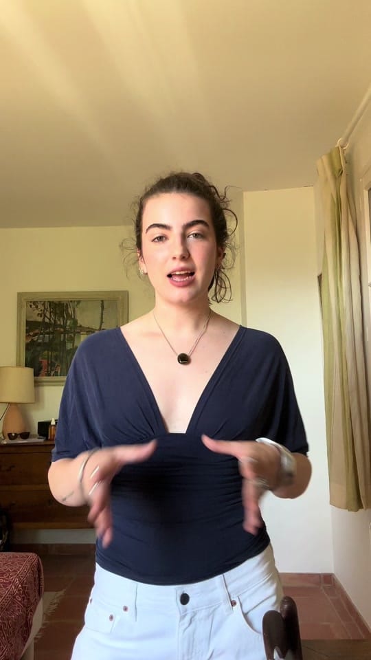 Post 3 by Lola GO on TikTok (video)