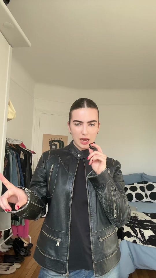 Post 5 by Lola GO on TikTok (video)