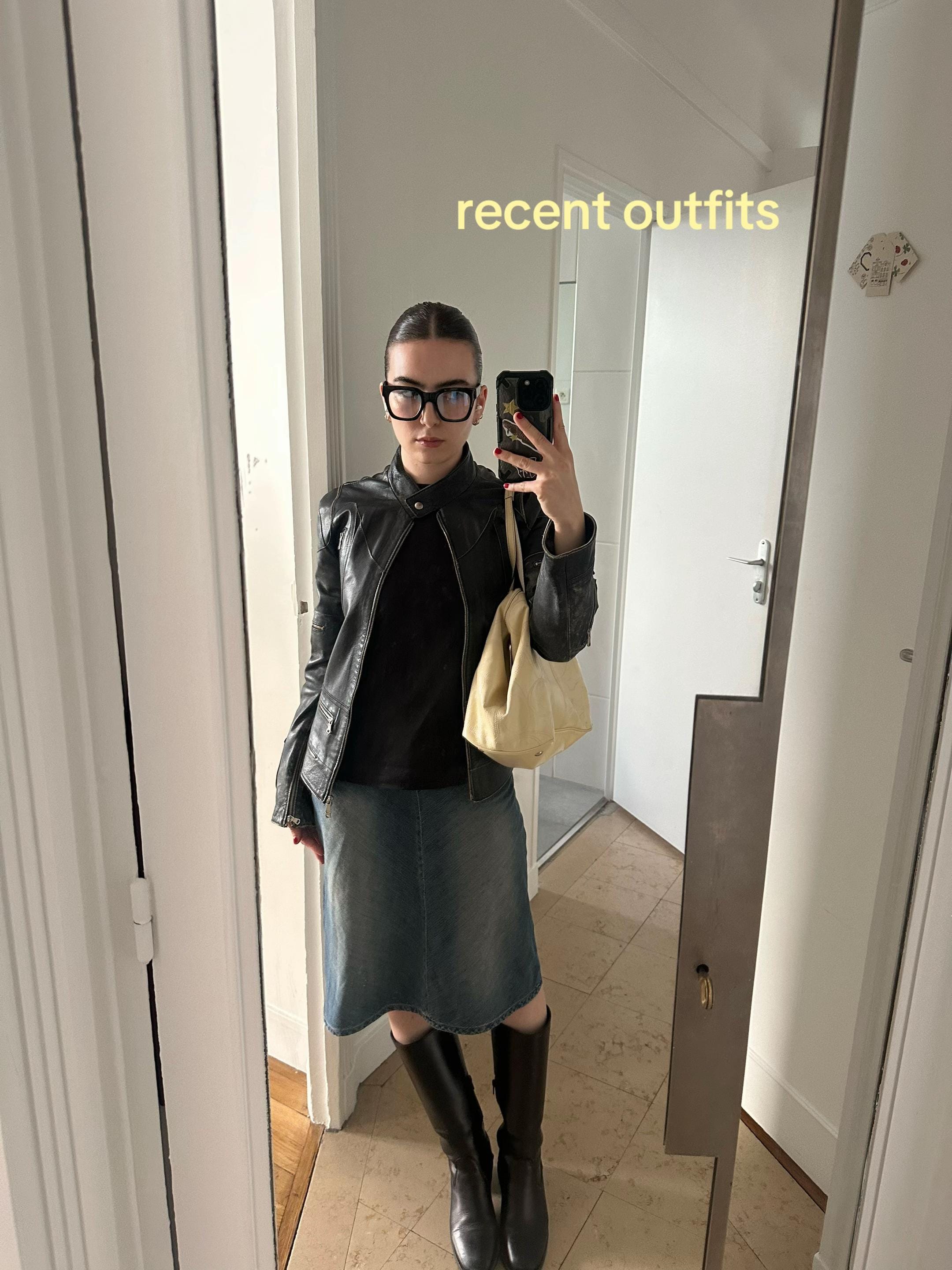Post 4 by Lola GO on TikTok (video)