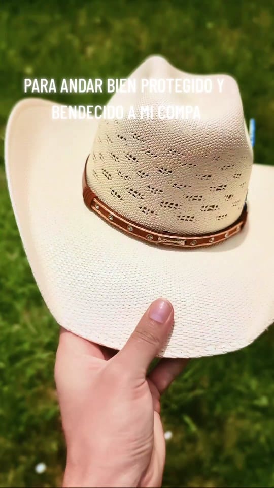 Post 4 by WHOLESALE - STORE - ARTESANIAS on TikTok (video)