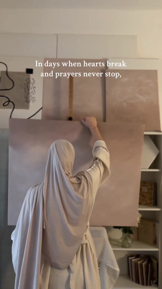 Post 6 by Ilhem • A R T I S T on TikTok (video)