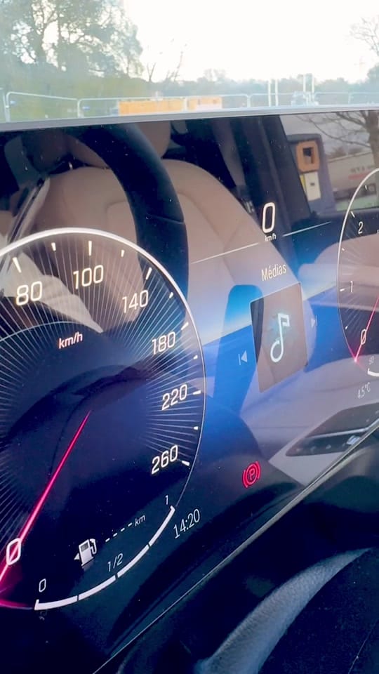 Post 2 by Ahmed Sylla on TikTok (video)