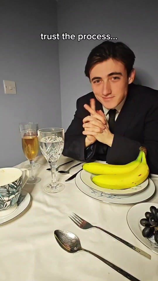 Post 2 by JamieLyonArts on TikTok (video)