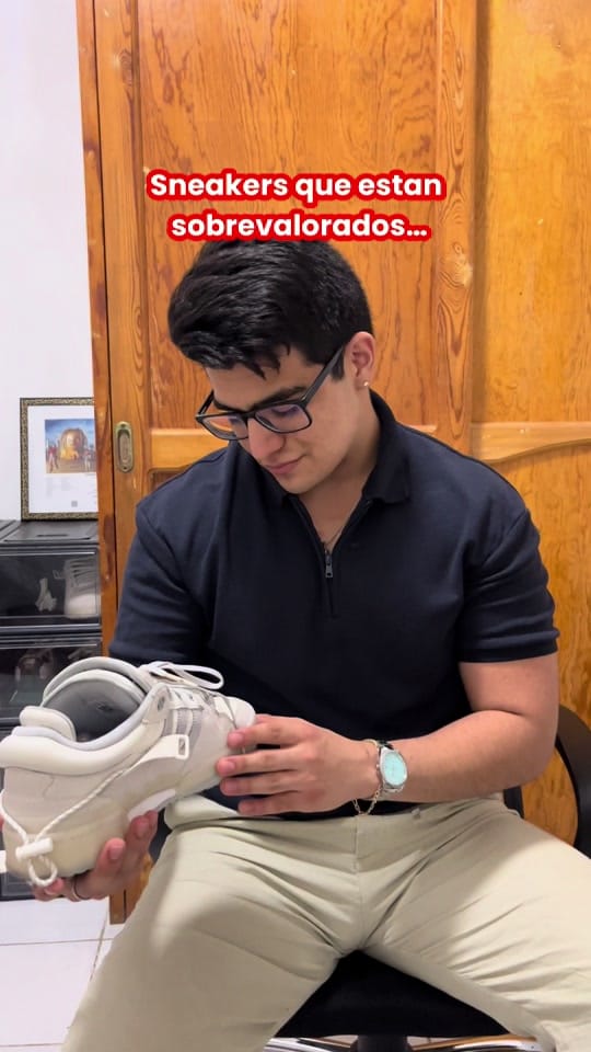 Post 7 by Tienda de Sneakers Exclusivos on TikTok (video)