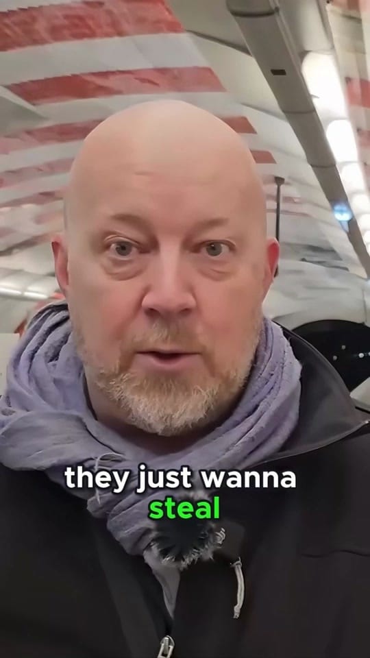 Post 8 by Les Frenchies on TikTok (video)