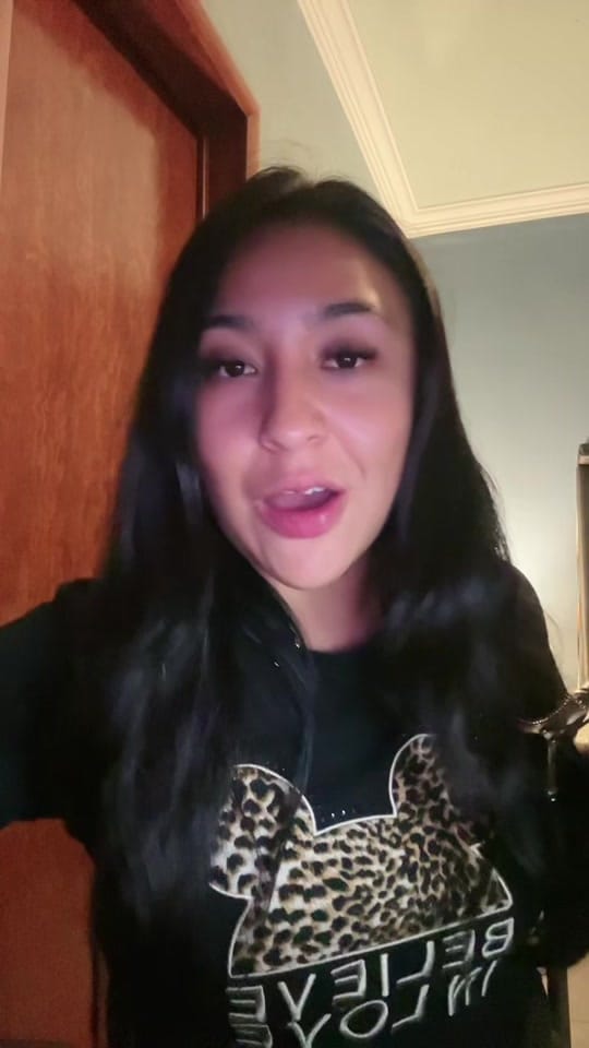 Post 1 by SaxofonistaXimenaConstan on TikTok (video)
