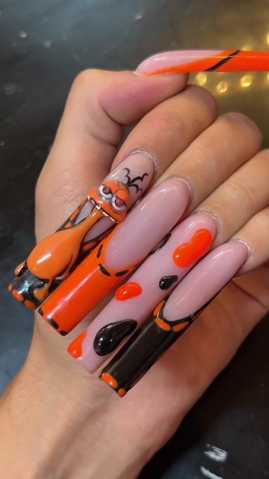 Post 4 by Sayo on TikTok (video)