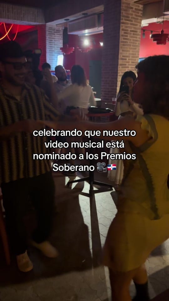 Post 8 by Lena Dardelet on TikTok (video)