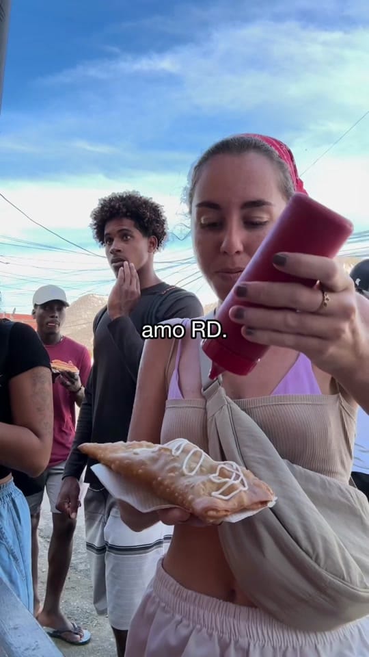 Post 10 by Lena Dardelet on TikTok (video)