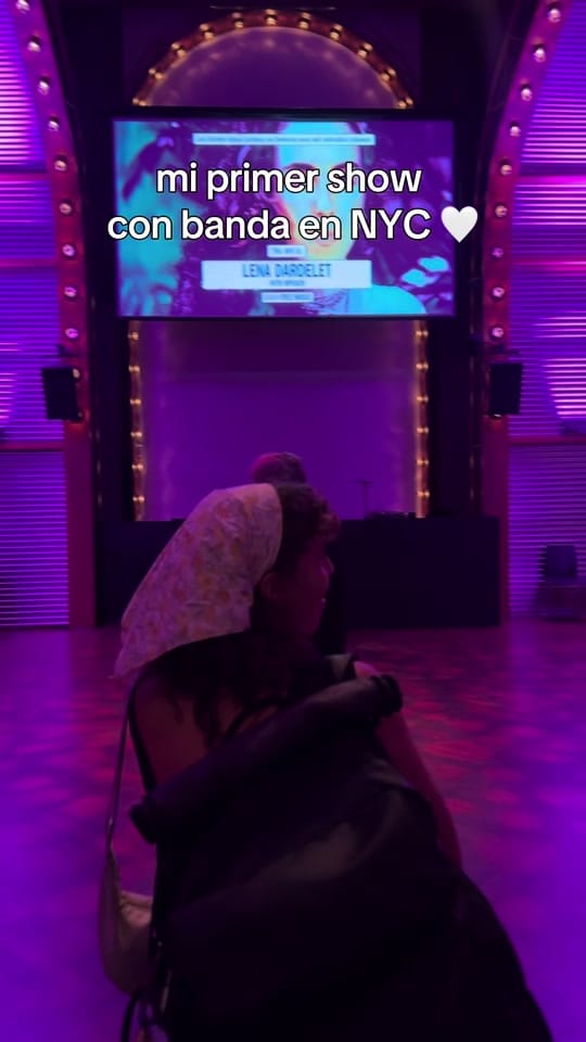 Post 3 by Lena Dardelet on TikTok (video)