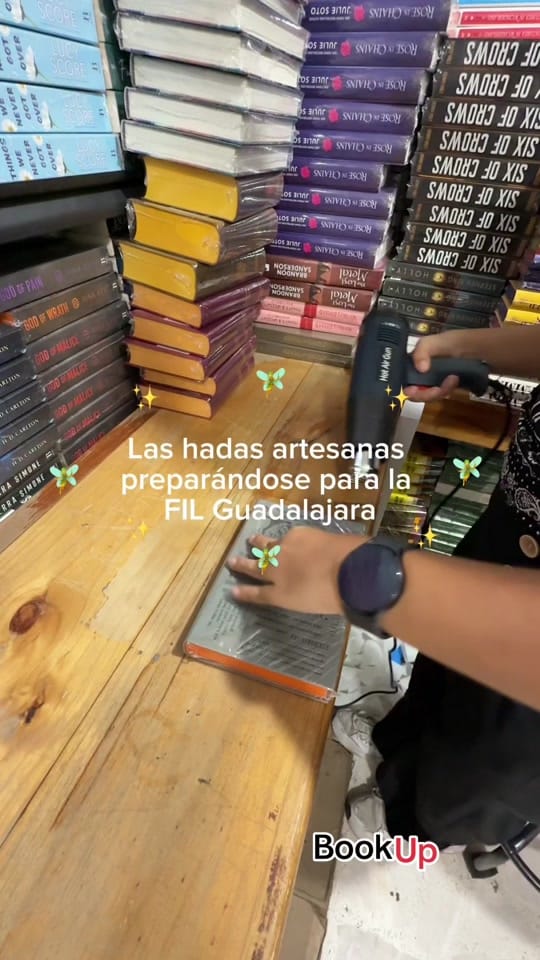 Post 9 by BookUp Guadalajara on TikTok (video)