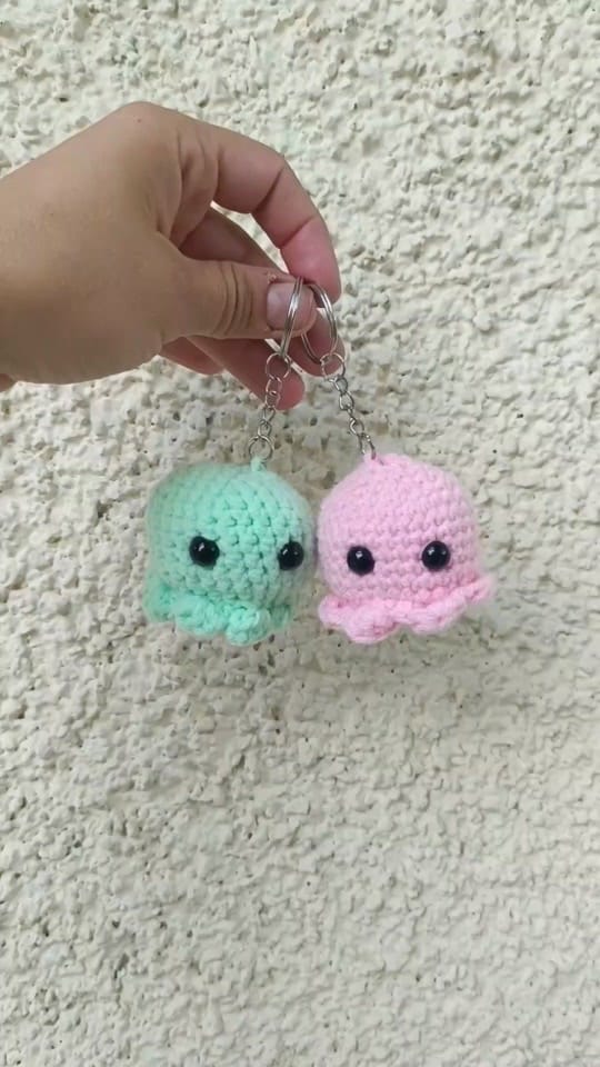 Post 2 by CROCHET / BRODERIE 🌼 on TikTok (video)