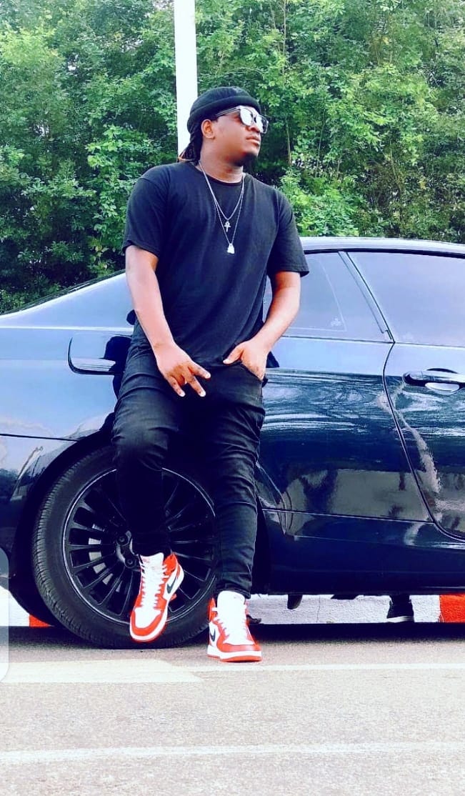 Post 3 by SIX-C on TikTok (video)