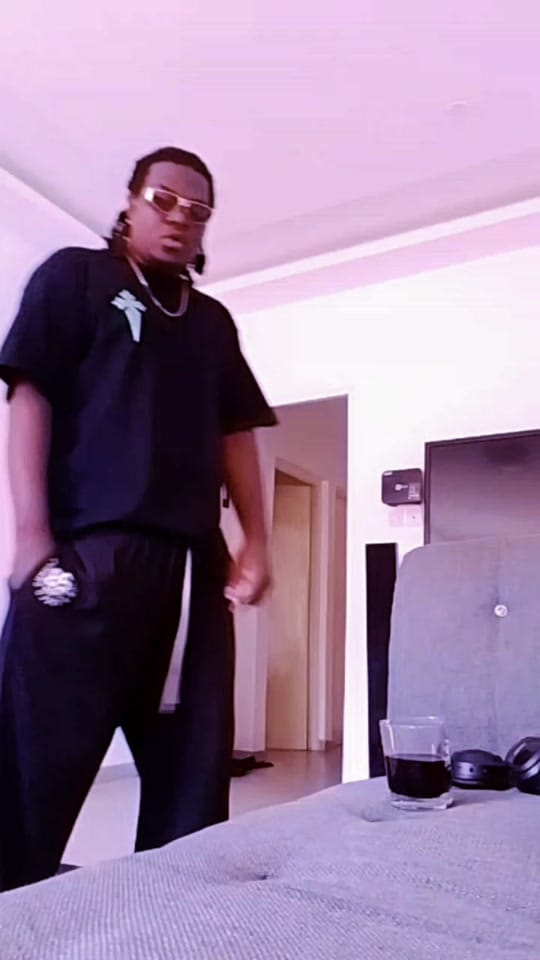 Post 7 by SIX-C on TikTok (video)