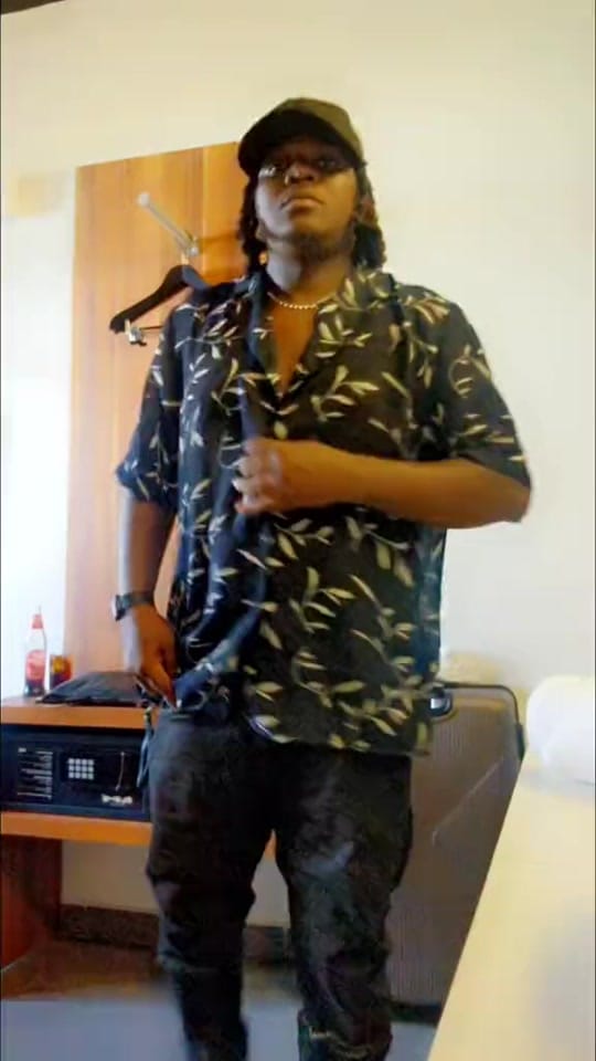 Post 9 by SIX-C on TikTok (video)