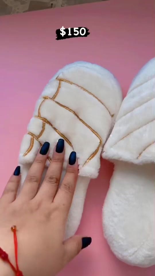 Post 2 by cutestore00 on TikTok (video)