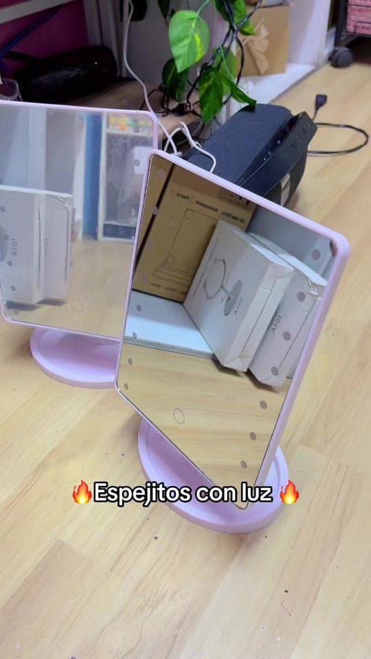 Post 3 by Cutestore00 🐶 on TikTok (video)