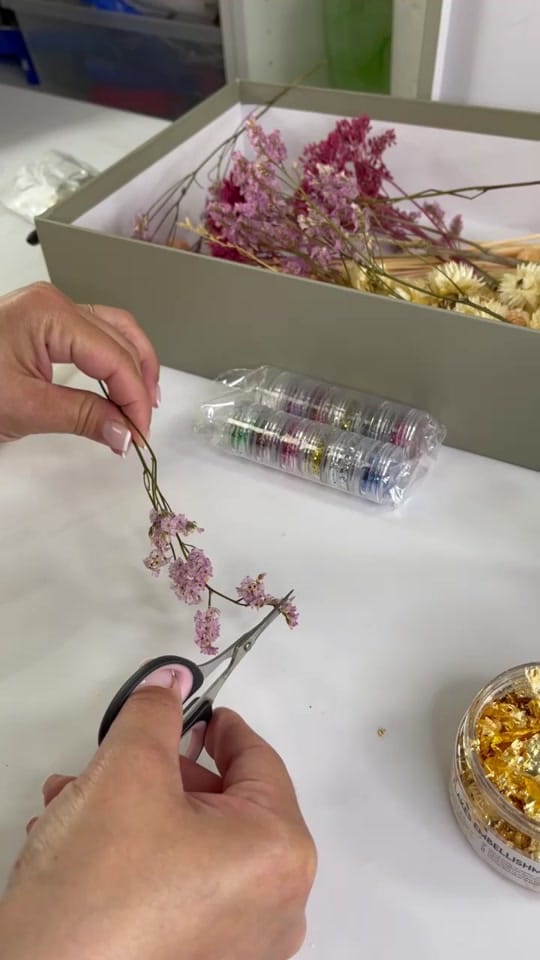 Post 5 by MYRIÂME on TikTok (video)