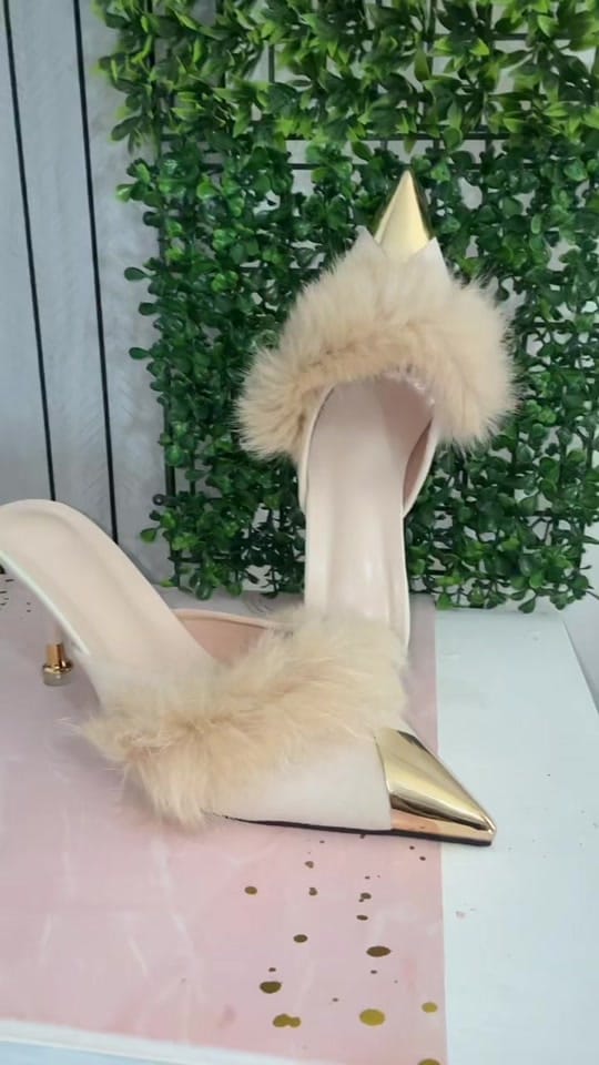 Post 6 by Vale Godoy on TikTok (video)