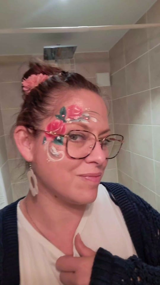 Post 5 by Sophie - Artiste sur peau 🎨🖌 on TikTok (video)