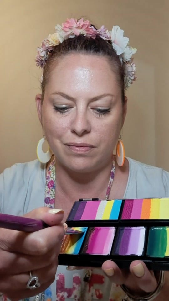 Post 8 by Sophie - Artiste sur peau 🎨🖌 on TikTok (video)