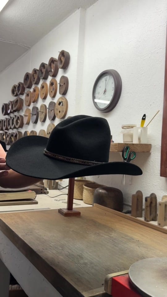 Post 8 by Sombreros Matthieu Tardan on TikTok (video)