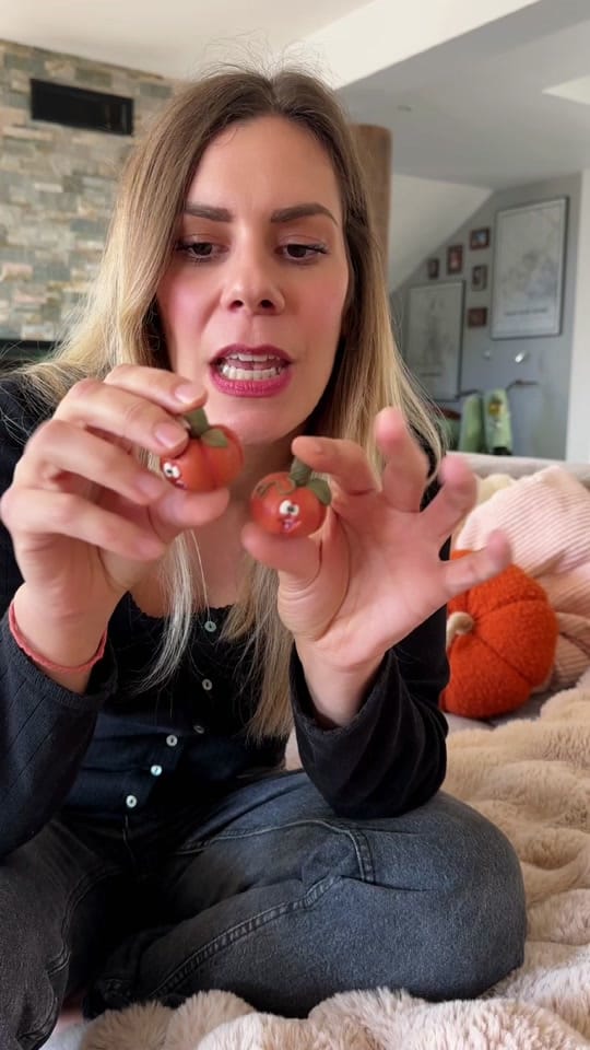 Post 4 by Miminesdepauline on TikTok (video)