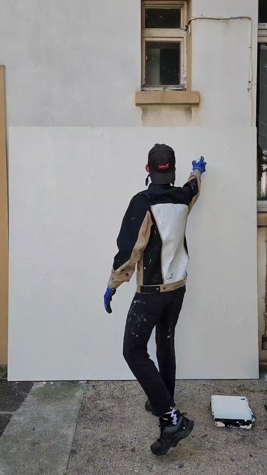 Post 1 by Bleg | Artiste on TikTok (video)