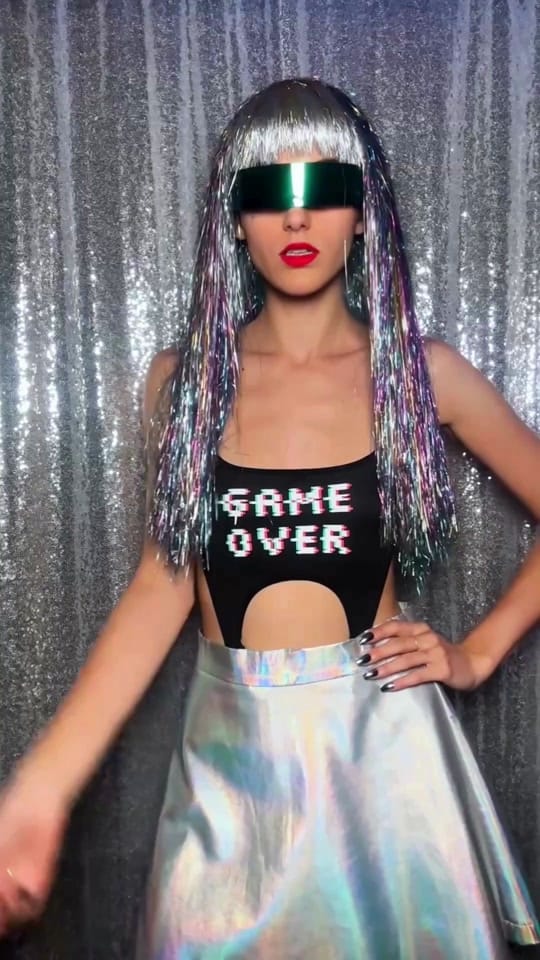 Post 9 by LA Laura Paris on TikTok (video)