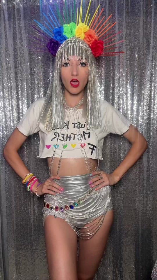 Post 10 by LA Laura Paris on TikTok (video)