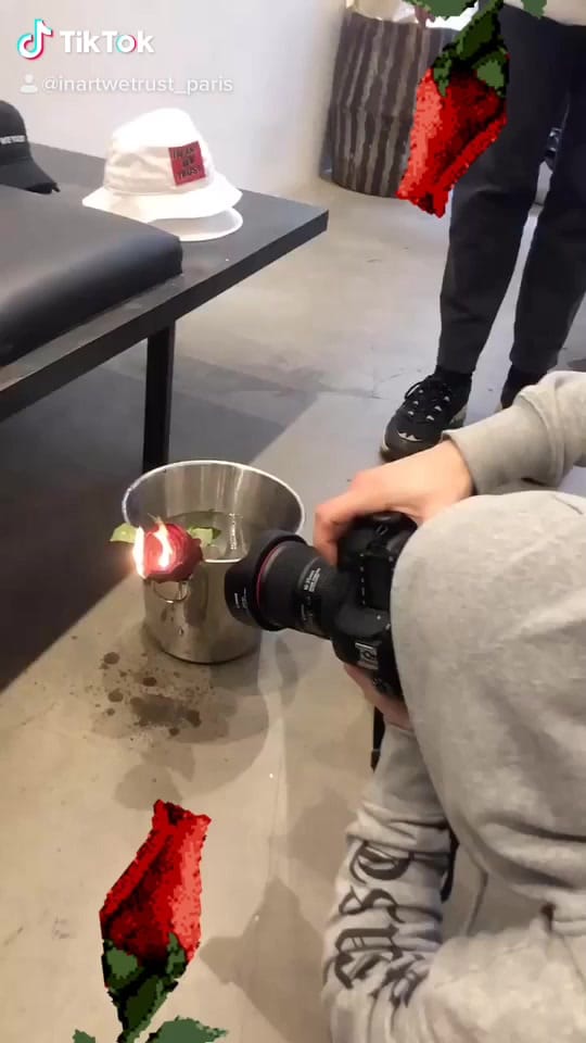 Post 8 by Inartwetrust_paris on TikTok (video)