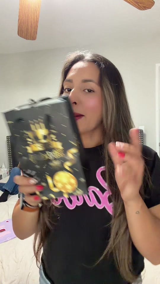 Post 4 by Alba🇸🇻👑 on TikTok (video)