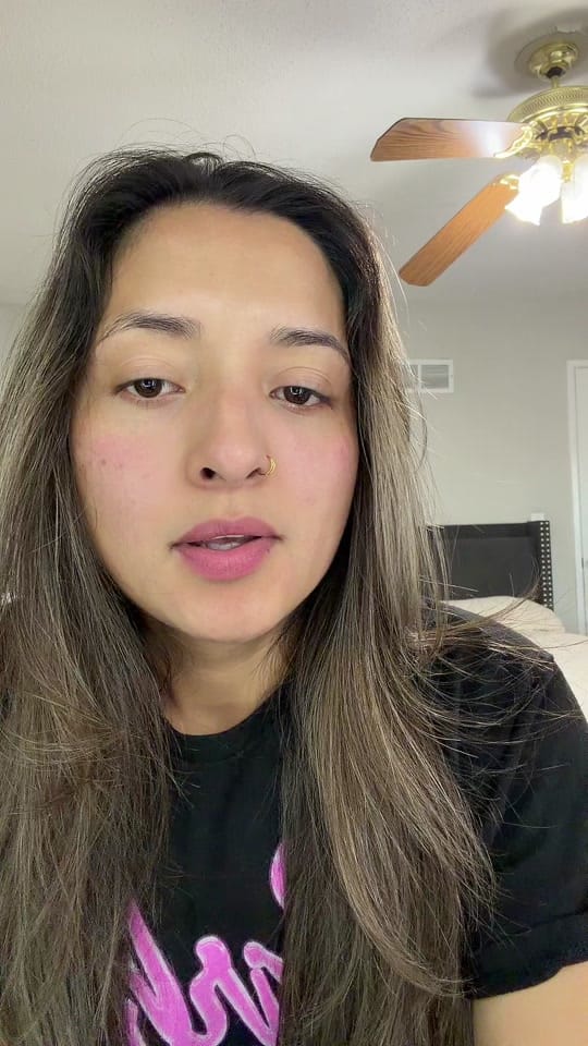 Post 6 by Alba🇸🇻👑 on TikTok (video)
