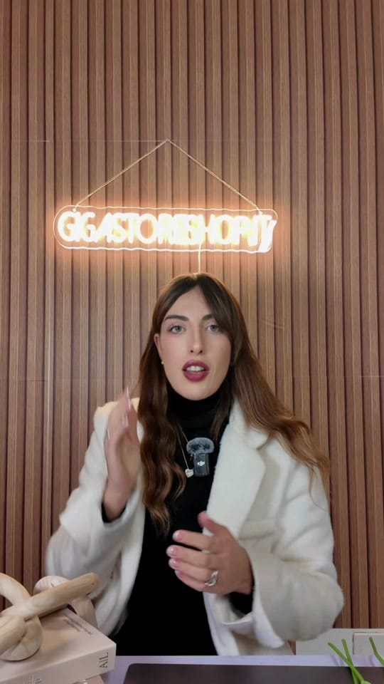 Post 10 by Gigastoreshop.it on TikTok (video)