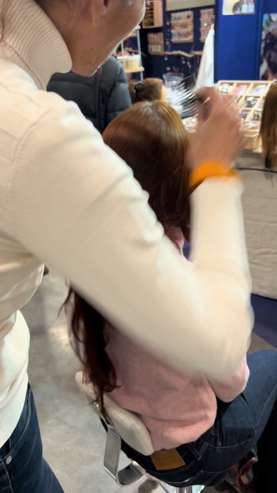 Post 1 by Le peigne de Vivi on TikTok (video)