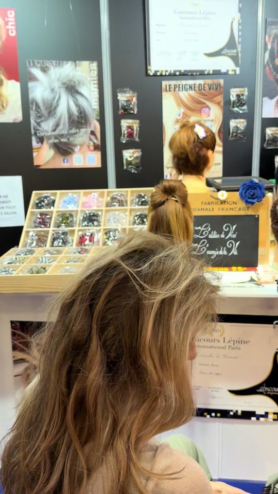 Post 3 by Le peigne de Vivi on TikTok (video)