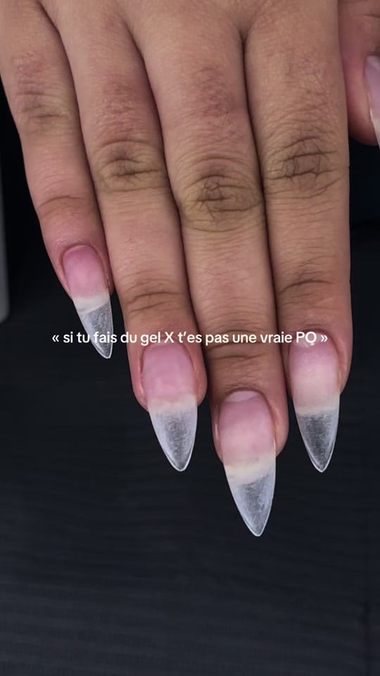 Post 1 by gemsh0ely mtl nails on TikTok (video)
