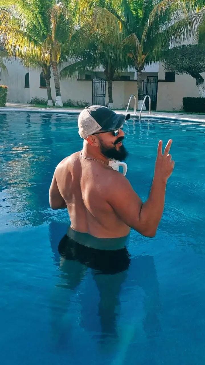 Post 6 by POTRO on TikTok (video)