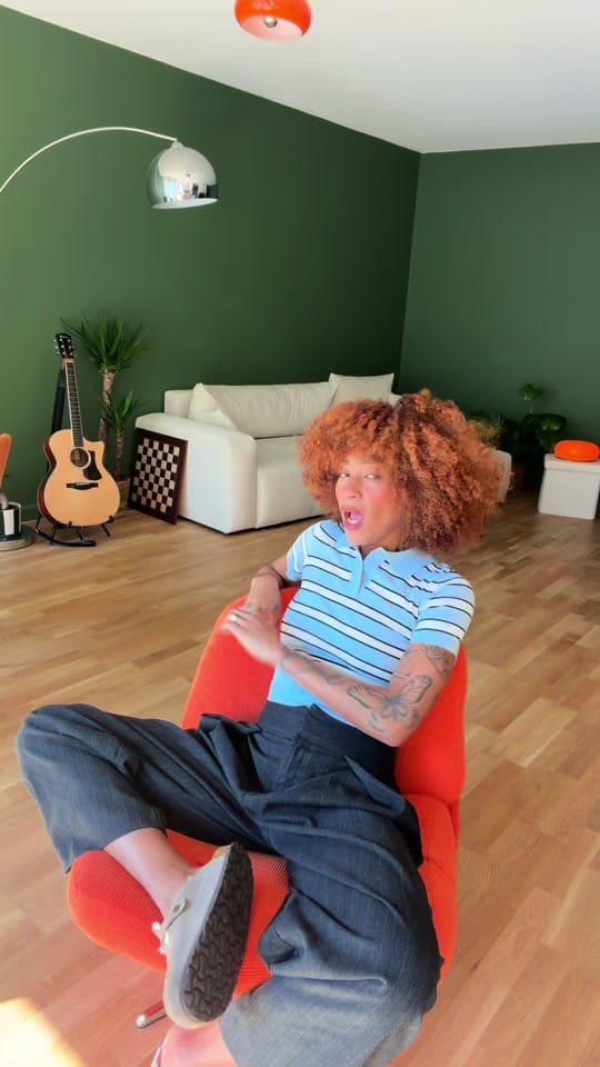 Post 8 by Shaïna Pronzola on TikTok (video)