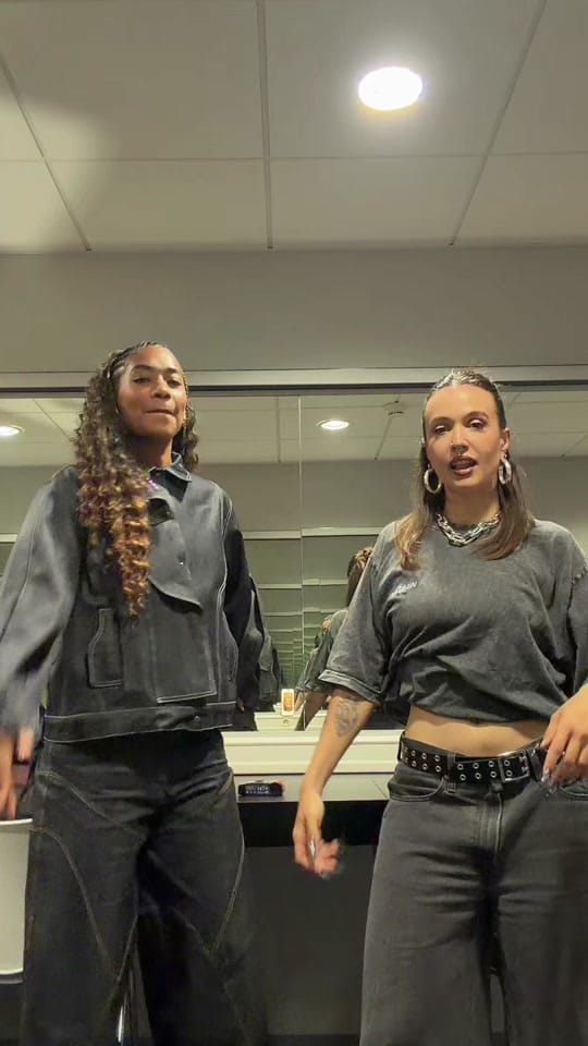 Post 5 by Shaïna Pronzola on TikTok (video)