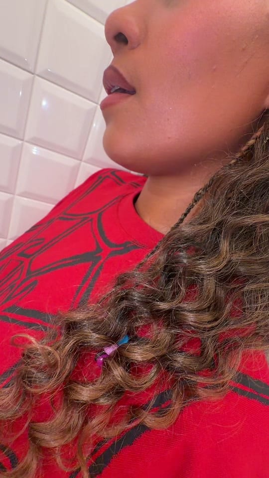 Post 6 by Shaïna Pronzola on TikTok (video)