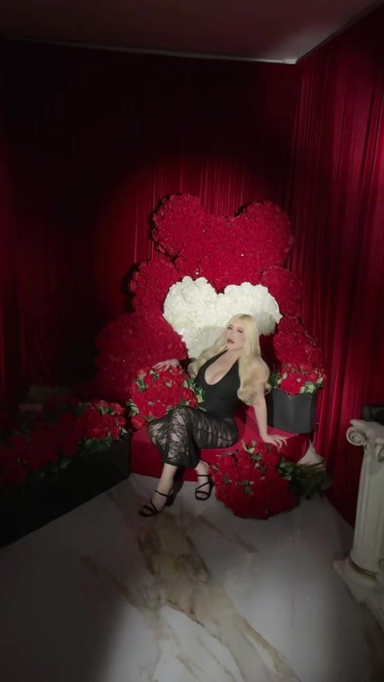 Post 10 by alondraalos on TikTok (video)
