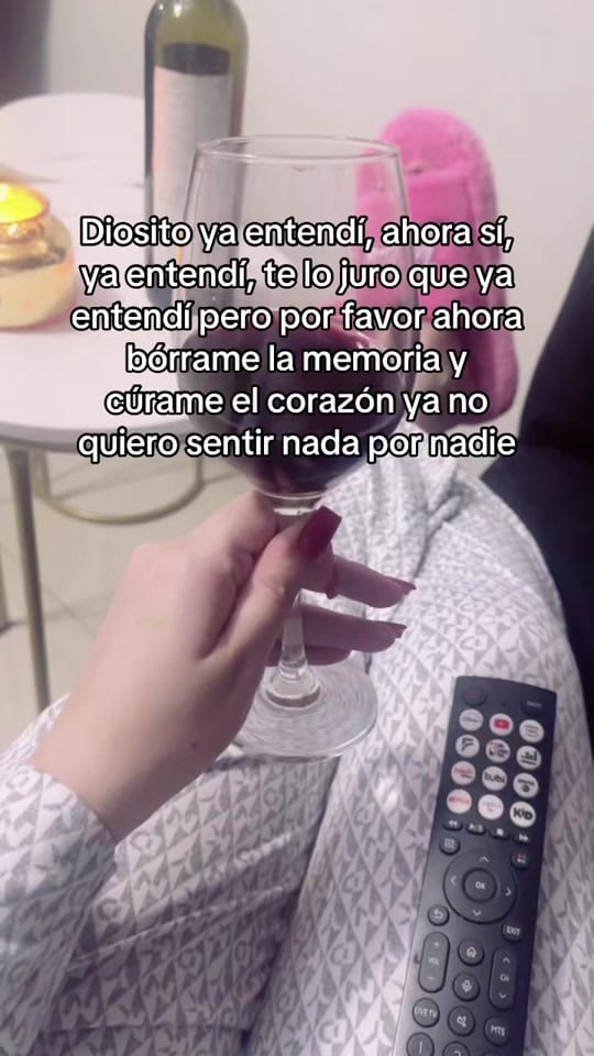 Post 3 by alondraalos on TikTok (video)