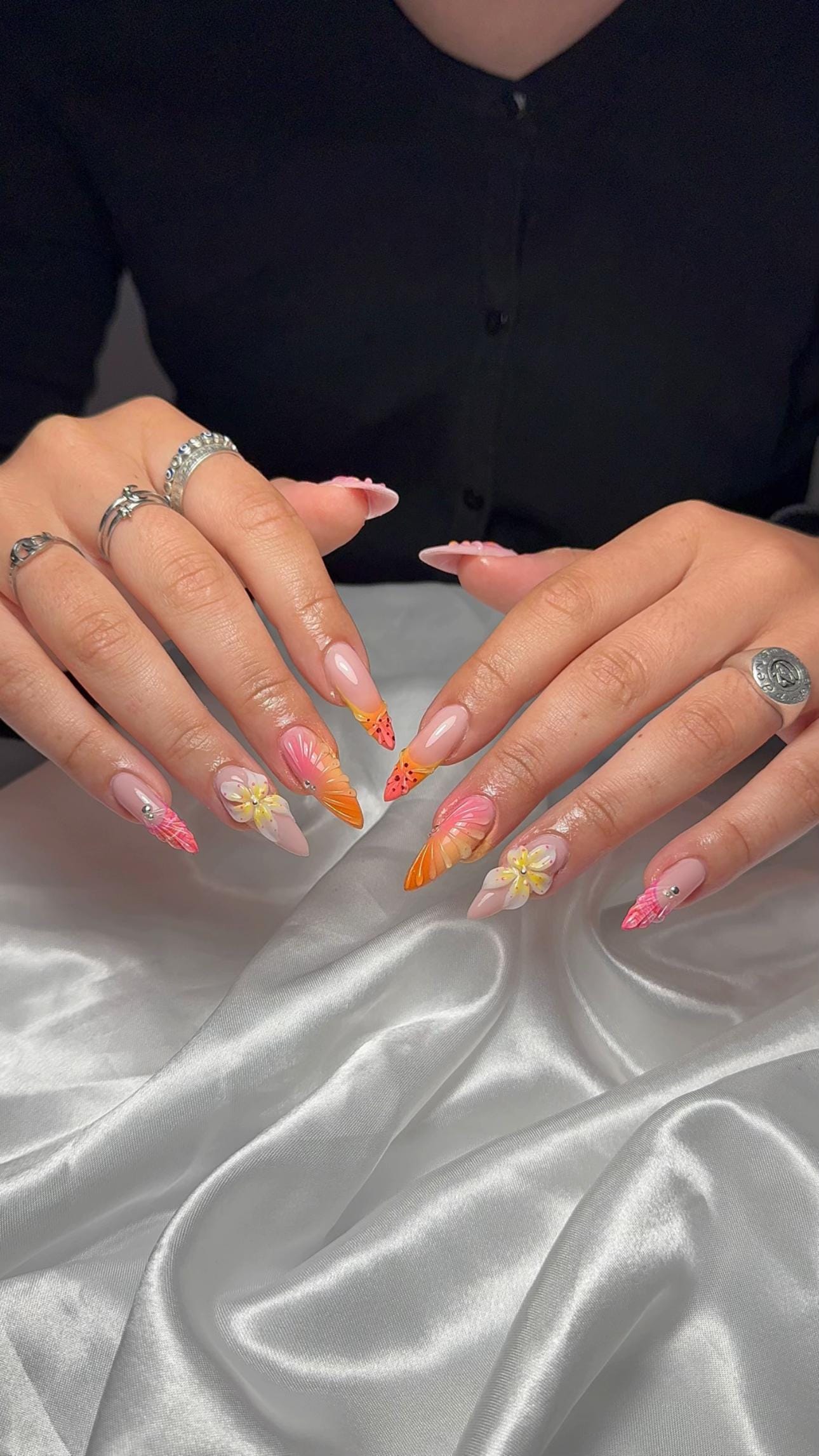 Post 5 by _lev_nails_ on TikTok (video)