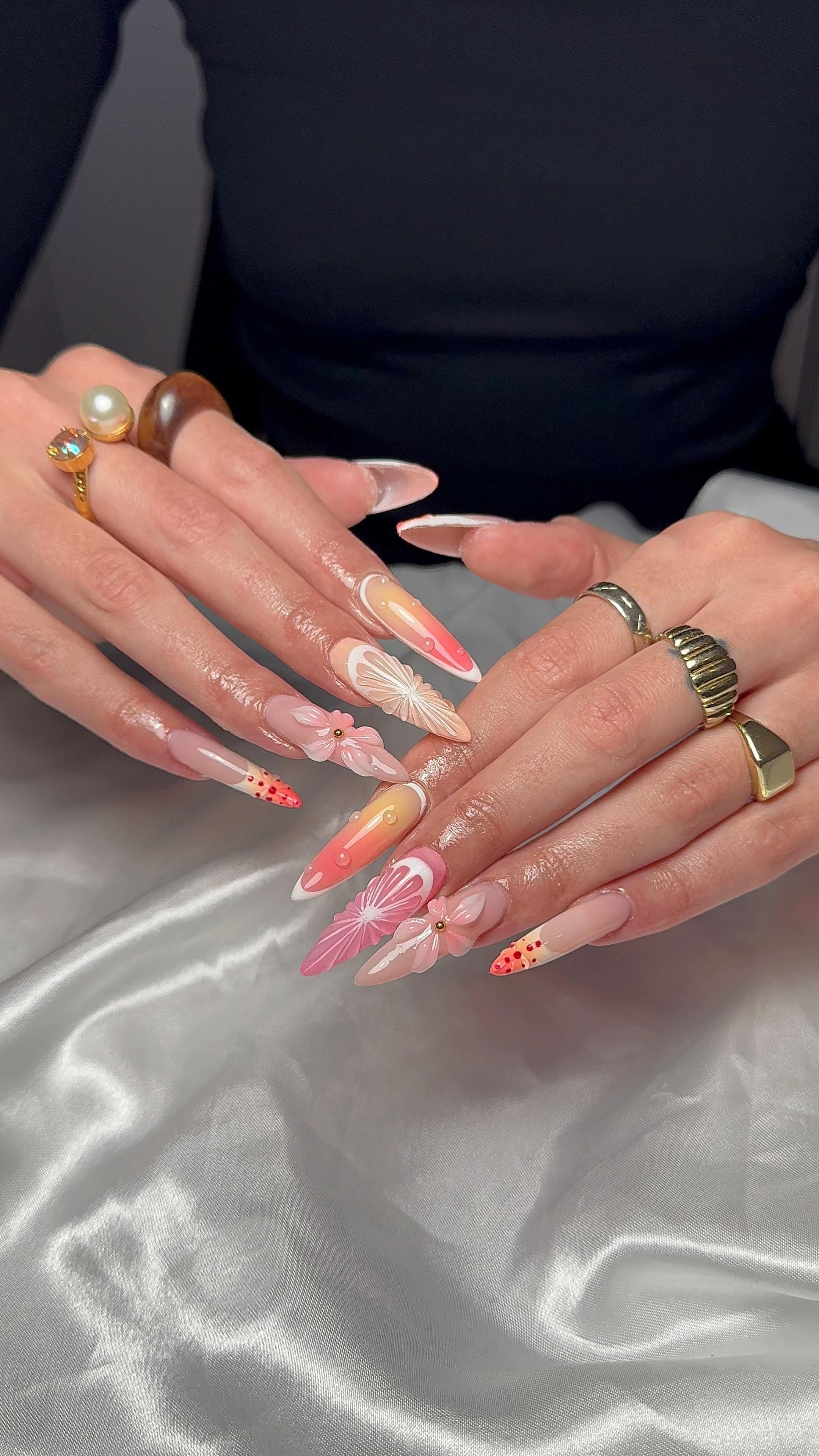 Post 6 by _lev_nails_ on TikTok (video)